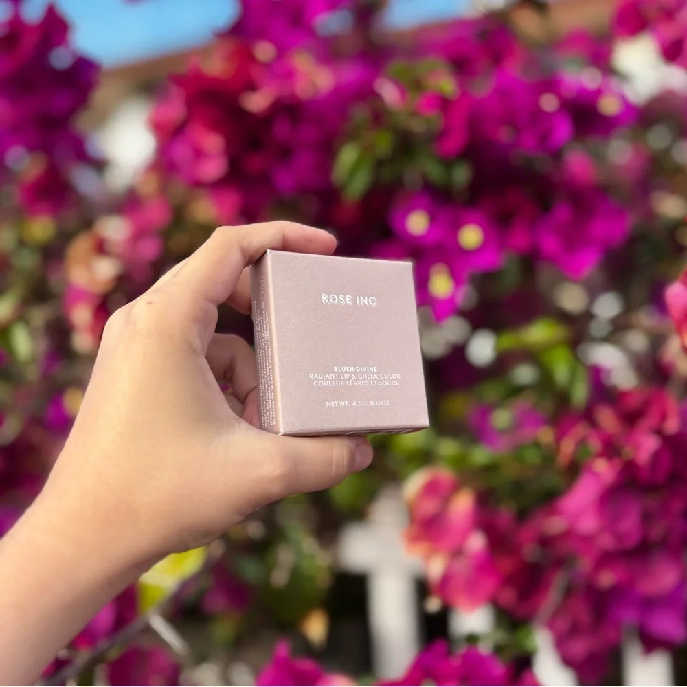 BNIB Rose Inc Blush • Hibiscus